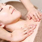 バックデコルテ・二の腕：トリートメント