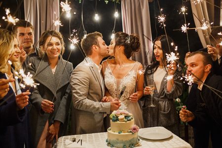 【準備編・当日編】結婚式「二次会」の流れ徹底ガイド