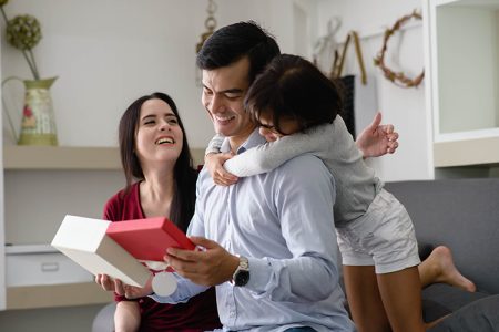 感謝の気持ちをお返し！結婚内祝いの意味や熨斗（のし）マナーを解説