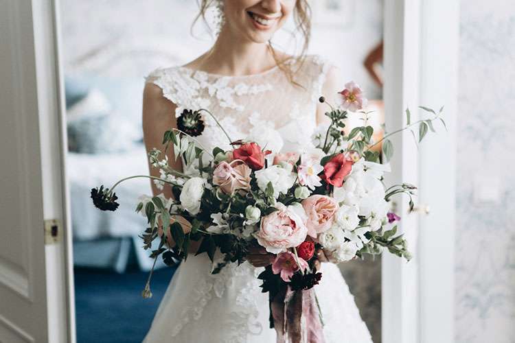 結婚式の 装花 の相場と 装花なしでもok 節約アイディア 花嫁ノート