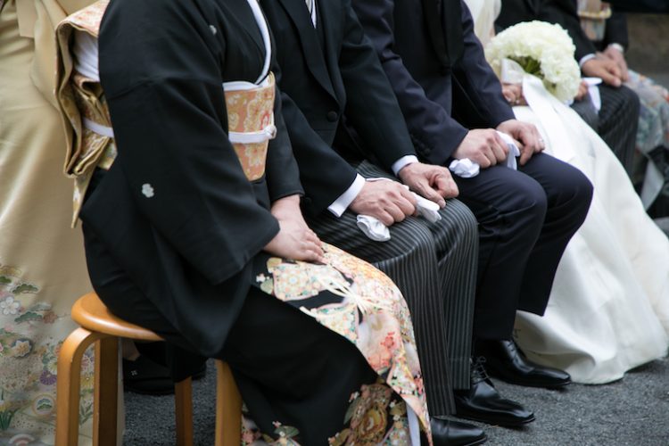 【親族のみ】結婚式の席次の決め方。テーブル別！少人数婚の配席マナー 花嫁ノート