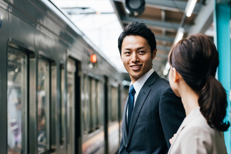 【結婚挨拶：男性編】彼女の両親へ結婚挨拶！好印象を与える言葉・文例