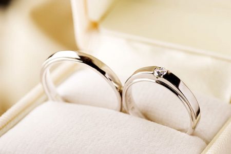 男性用結婚指輪はダイヤ無しが多い