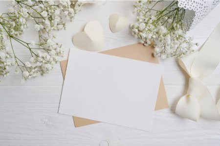 結婚式の親族写真は「手紙」を添えて。書き方のマナーと送り方