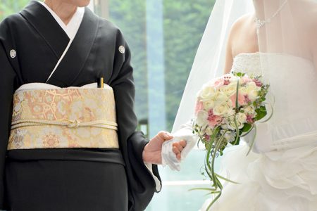 新婦と母