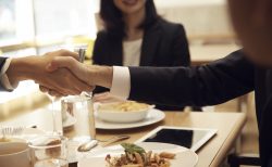 会食