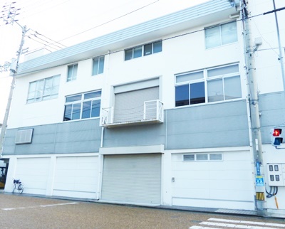 四国中央市にある第一工場に到着。