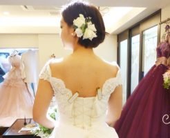 ショートヘアの花嫁 フラワーヘッドドレス